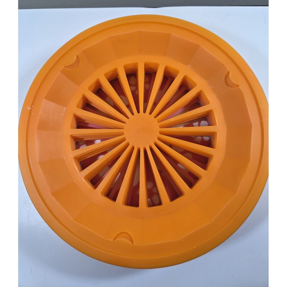 12 Reusable Plastic Paper Plate Holders Assorted Colors/Design Picnic Camping